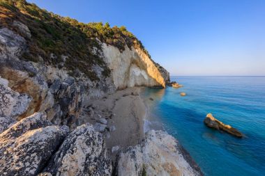 Agios Ioannis küçük plaj. Lefkada, Yunanistan