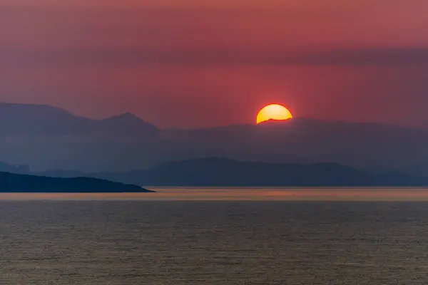 日出在爱奥尼亚群岛 — 图库照片