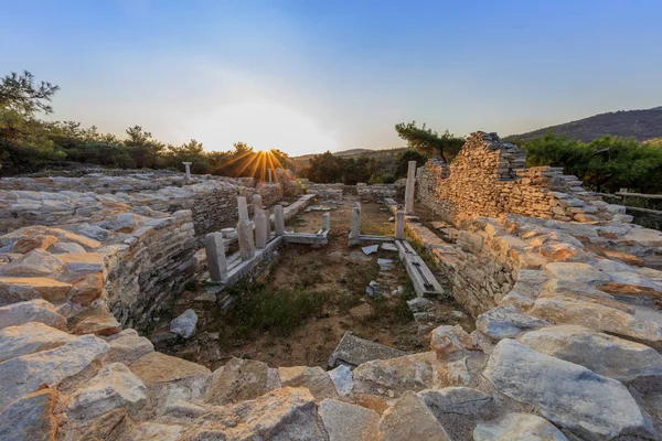 Ruiny starověké vesnice v archeologické lokalitě Aliki. Thasso — Stock fotografie