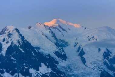 Mont Blanc 'ın gündoğumunda, Fransa