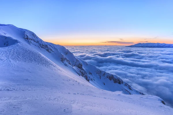 冬の山の風景 — ストック写真