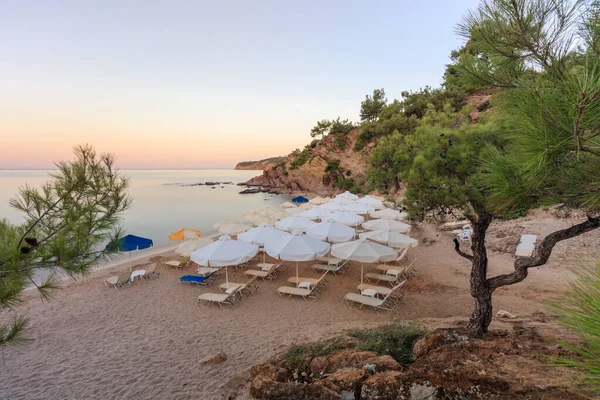 Notos Sahilinde Güneş Doğmadan Önce Thassos Adası Yunanistan — Stok fotoğraf