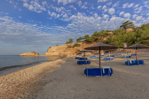 在Metalia海滩日出 希腊萨索斯岛 — 图库照片