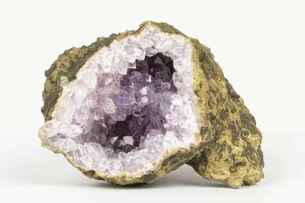 Bir ametist jeotuna bak