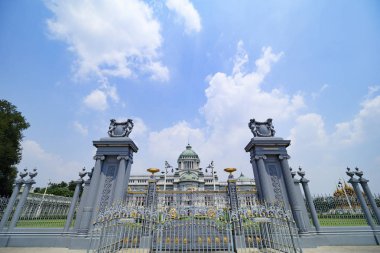 ananta samakhom taht Salonu