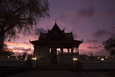 Santi Chai Prakan Park