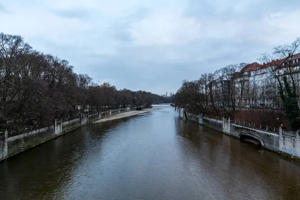The Isar in Munich at winter time — Stock Photo, Image