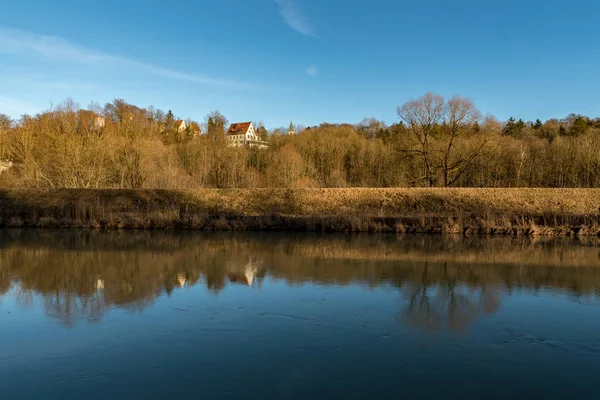 Burg Gruenwald Isar üzerine büyük düşünceler ile göster