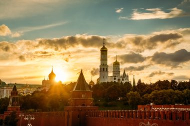 Moskova'da Kremlin üzerinde güzel gün batımı