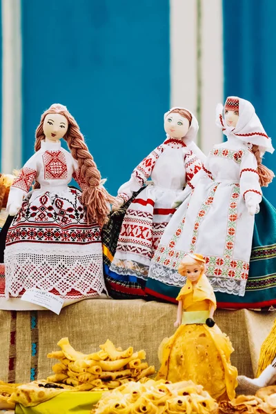 Folk art rag doll souvenir from Belarus — Stock Photo, Image