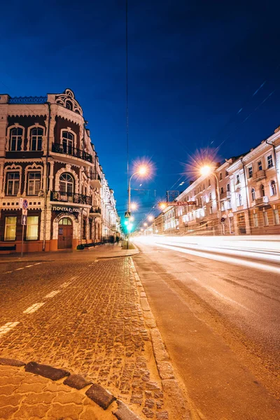 Советская улица ночью. Гомель, Беларусь — стоковое фото
