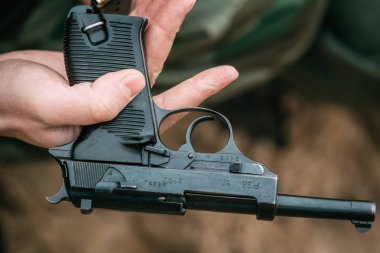 Alman tabanca Walter P 38. Gomel, Beyaz Rusya