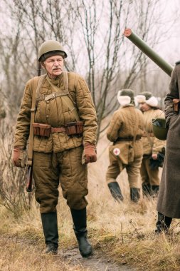 Yeniden eski kızıl ordu asker. Gomel, Beyaz Rusya