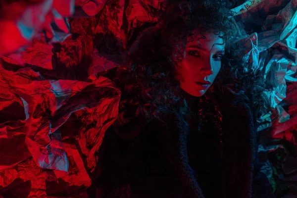 Bir kürk şık kız