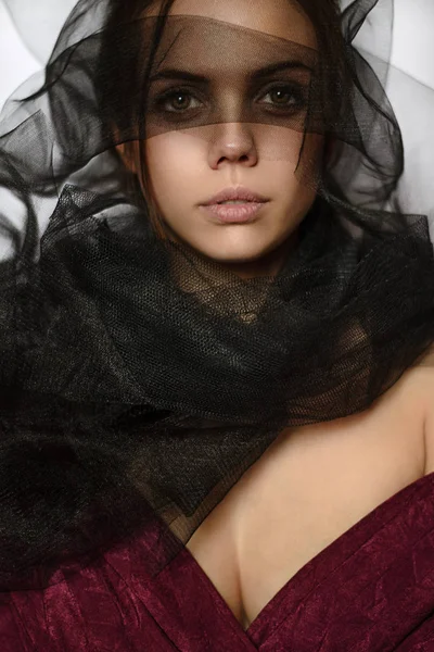 Bir purpl bir ihale kız