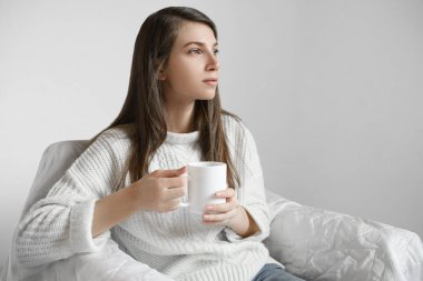 Freelancer iş yerinde düşünce