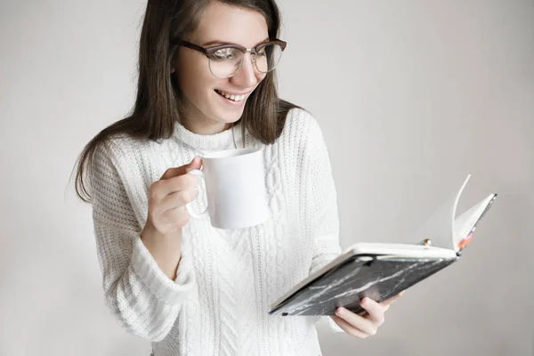 Freelancer iş yerinde düşünce