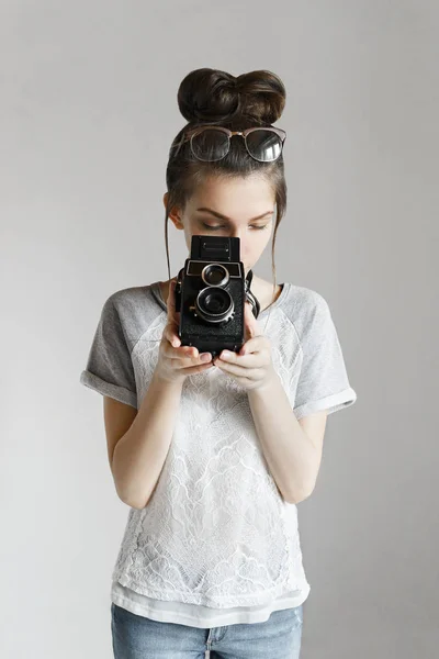 Kız-fotoğrafçı arama