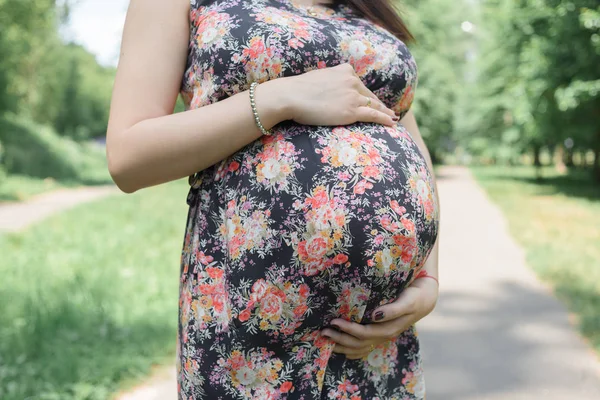 Evli bir çift bir mucize bekliyorum