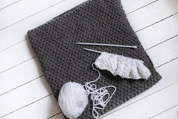 siyah ekose viskoz beyaz iplik