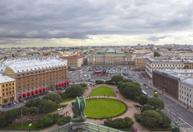 Muhteşem şehir St. Petersburg. Güzel manzaralı yükseklikten. Arka plan seyahat. Eski tarihi Müzesi Saint Isaac's Cathedral.
