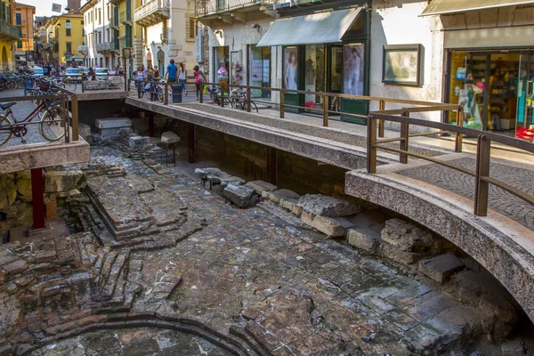 Excavaciones Arqueológicas Ciudad Vieja Centro Verona Medio Calle Leoni Italia — Foto de Stock