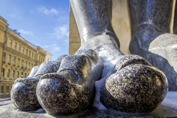 Marmor Fingrar Fötterna Atlants Statyer Som Håller Taket För Nya — Stockfoto