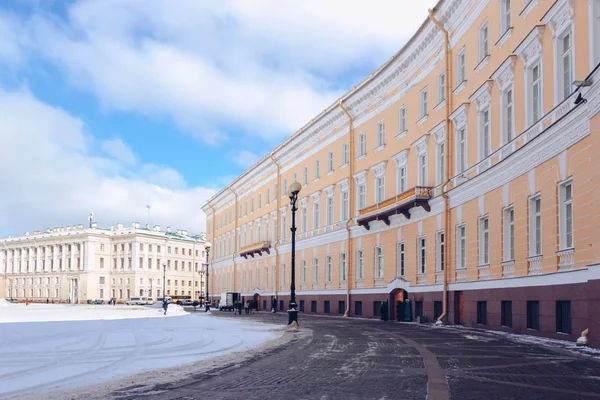 Edifício Estado Maior Praça Palácio Gelado Dia Inverno Neve São — Fotografia de Stock