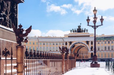 Saray Meydanı 'ndaki Genelkurmay Başkanlığı Kış Günü, St. Petersburg, Rusya