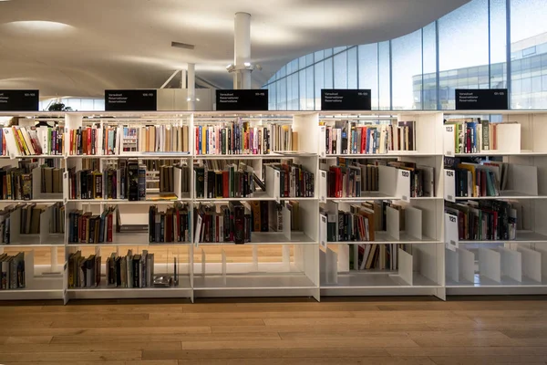 Helsinki Finlandia Enero 2020 Biblioteca Central Helsinki Oodi Lugar Encuentro — Foto de Stock