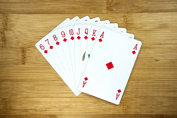 İskambil ahşap üzerine