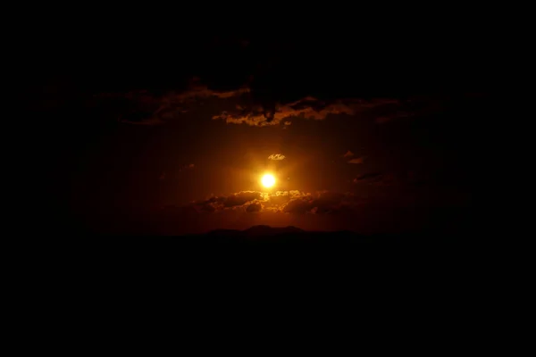 Sonnenuntergang Färbung des Horizonts — Stockfoto