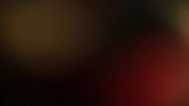 Çok renkli yıldırım ya da Karanlıkta parlamayı.