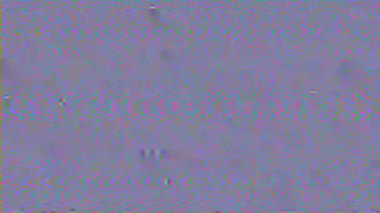 Soyut bozuk TV efekti, hatalı sanat konsepti. Gerçeküstü psikedelik örtüler.