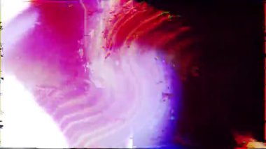 Dijital zarif, neon-kurgu ışıltılı arka plan. Hasarlı film efekti.