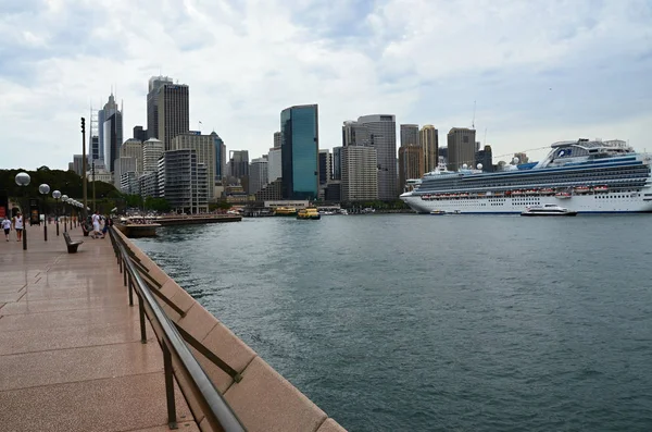 Hamnen i metropolen Sydney i Australien — Stockfoto