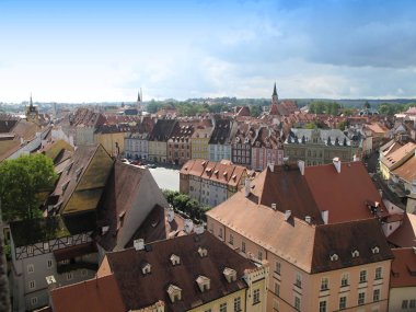Şehir evleri ve Cheb çatı kuleden görüntülemek