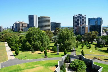 Melbourne, Avustralya banliyölerinde ilginç binalar