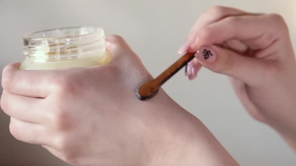 Beauty Woman Girl Holding Glass Jar Applying Moisturizing Cream Wooden — Stock Video