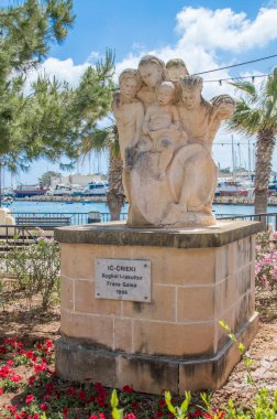 Gzira, Malta - 9 Mayıs 2017: Anıt ŞA-Crieki Gzira içinde.