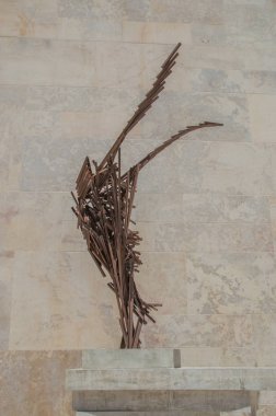 Valletta, Malta - 9 Mayıs 2017: Valletta City Gate yakınındaki sanat.