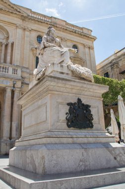 Valletta, Malta - 9 Mayıs 2017: Kraliçe Victoria heykeli