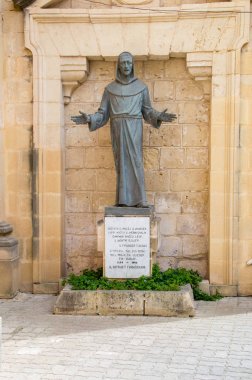 Rabat, Malta - 13 Mayıs 2017: Francis Assisi heykeli.