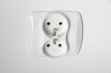 Elektrik yuva türü E.