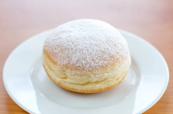 Süßer Polnischer Paczek Zum Dessert — Stockfoto