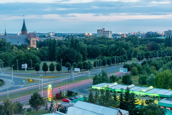 Panoramiczny widok na Kaliningrad wieczorem. — Zdjęcie stockowe