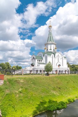 Khram Svyatogo Aleksandra Nevskogo Ortodoks Kilisesi.
