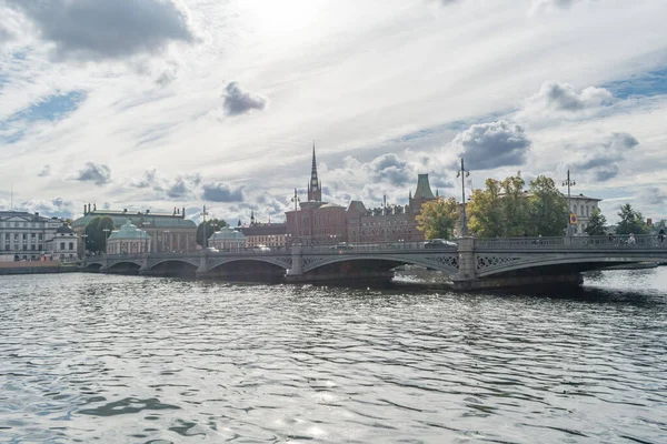 Puente Vasabron en día nublado en Estocolmo, Suecia . — Foto de Stock