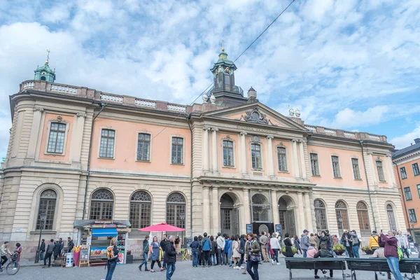 Bau der Schwedischen Akademie und des Nobelmuseums am Stortorget Platz. — Stockfoto