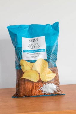Tesco cipsleri ayçiçeği yağı ile hazırlanmış..